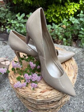 Women's Patent Pointed-Toe Pumps in Taupe